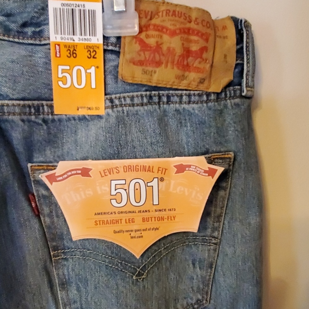 NWT Men's Levi's 501 Buttonfly Jeans
